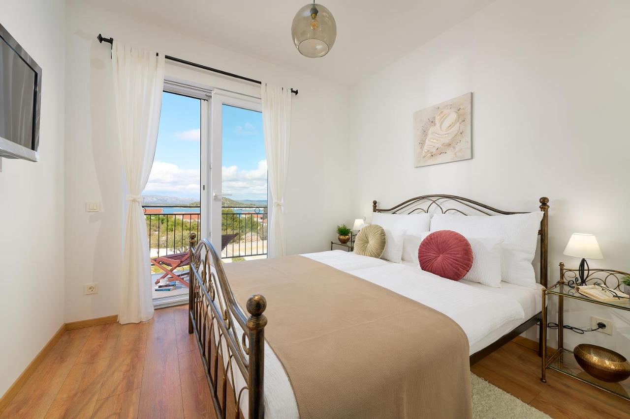 Sun Spalato Villa Cikas Murter Exteriér fotografie