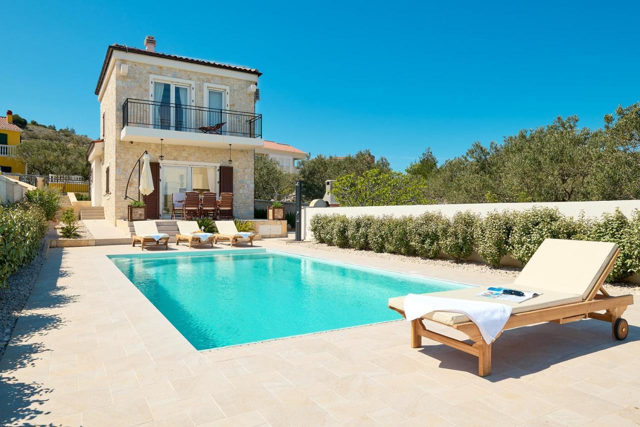 Sun Spalato Villa Cikas Murter Exteriér fotografie